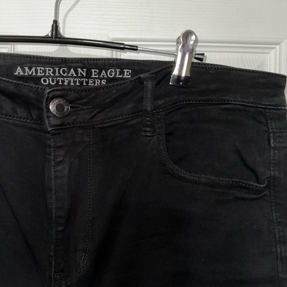 American Eagle Outfitters Black hi rise Skinny Jeans - Picture 2 of 5